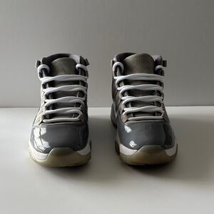 Jordan Sneakers - Gray and Cream